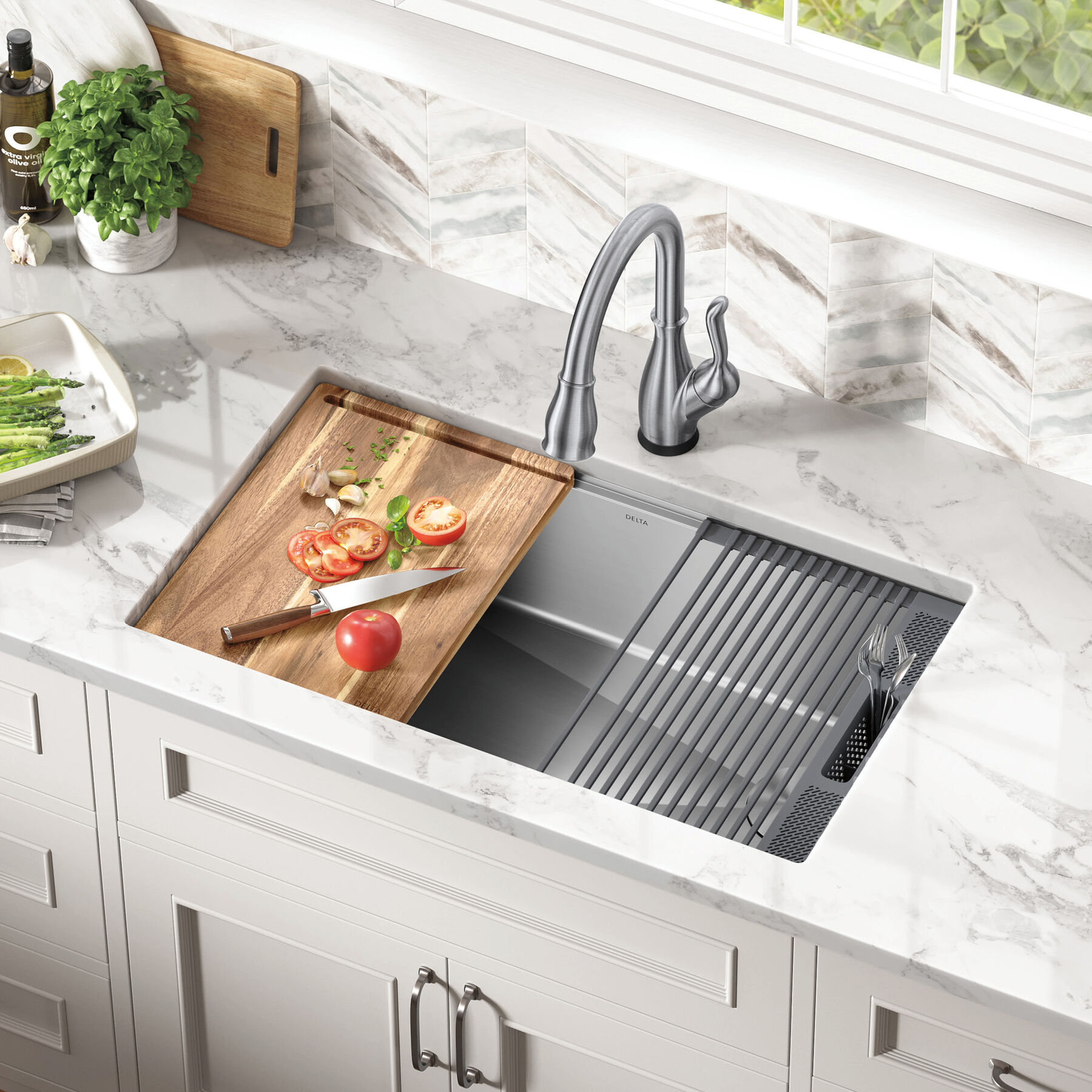32&rdquo; Workstation Kitchen Sink Undermount Stainless Steel Single Bowl with WorkFlow&trade; Ledge and Accessories